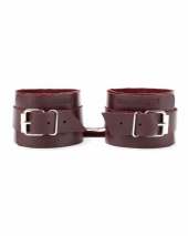 Кожаные оковы на ноги цвета бордо BDSM Арсенал